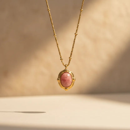 Collier Ava Quartz Fraise : Amour & Sérénité