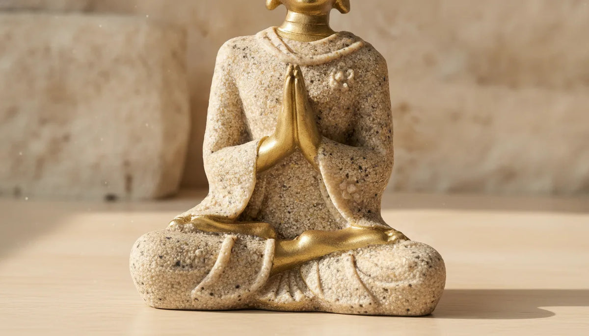 Statuette Bouddha Sérénité en Pierre de Grès