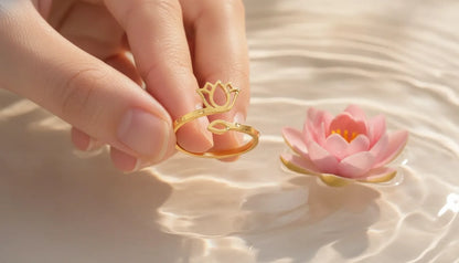 Bague Lotus Ajustable - Symbole de Sérénité